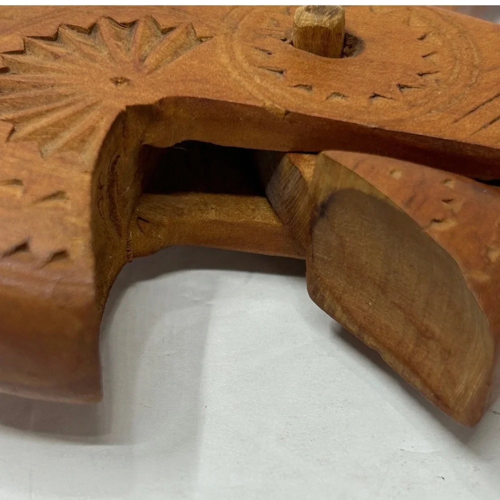 Vintage Hand Carved Wooden Horse Nutcracker‎ Folk Art Geometric Sunburst 8 Inch